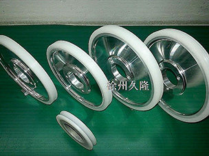 換向輪、導向輪、驅(qū)動輪